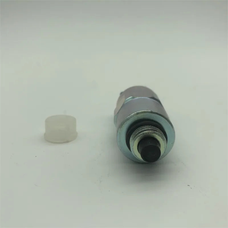 Fuel Shut Off Solenoid 7028689 12V For Jlg G5-18A G6-42A G9-43A G10-43A 3508Ps 3509Ps Perkins Engine